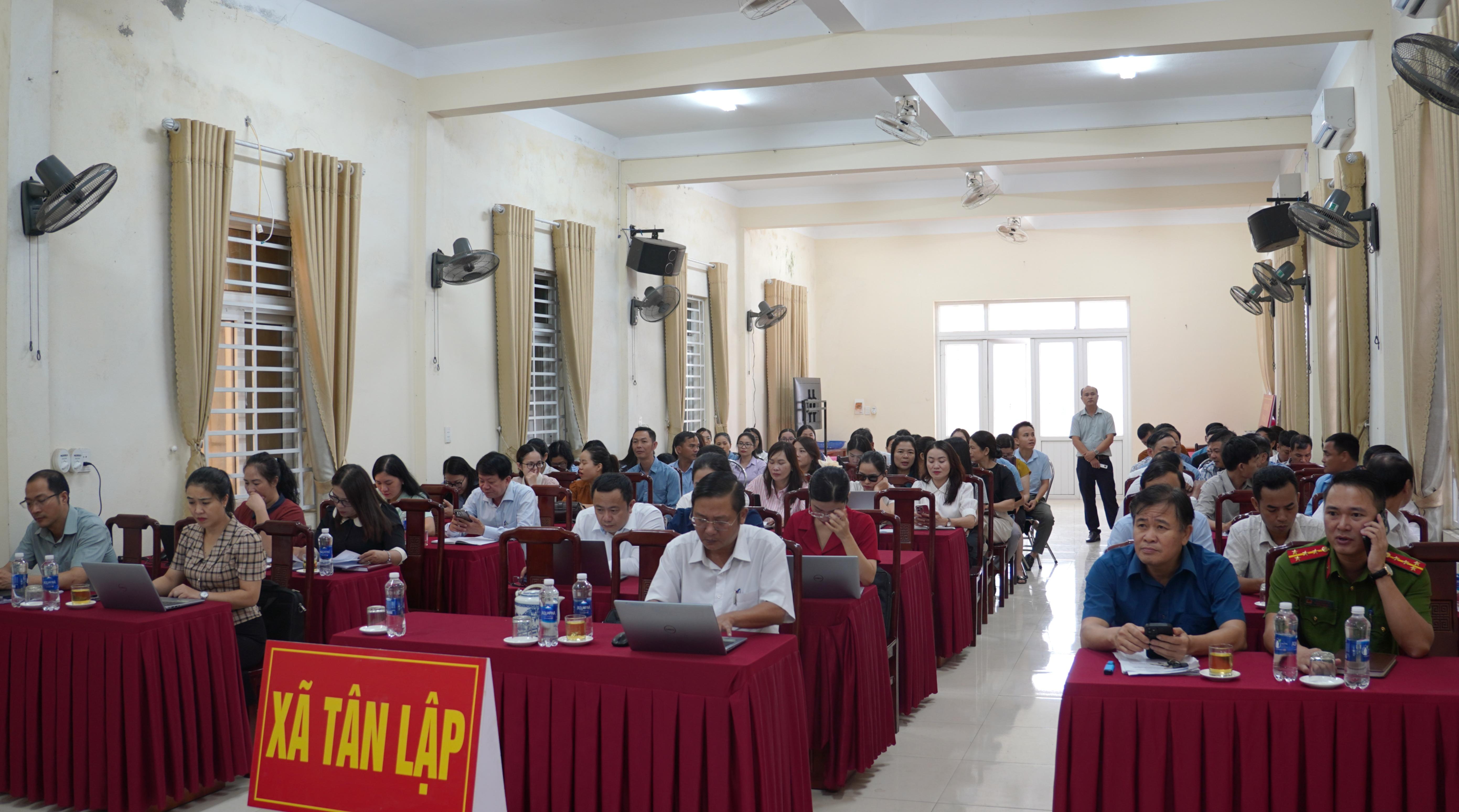 Xã Tân Lập tham dự Hội nghị toàn quốc quán triệt, triển khai Nghị quyết Hội nghị lần thứ ba Ban...